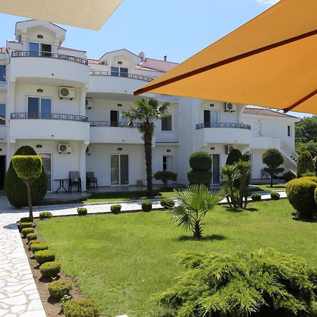 Hotel Comfort & Villas Donji Stoj Esterno foto