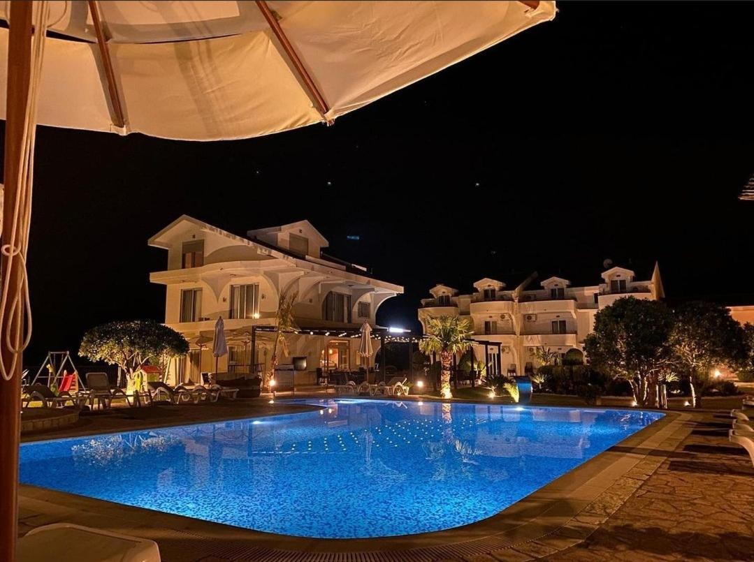 Hotel Comfort & Villas Donji Stoj Esterno foto