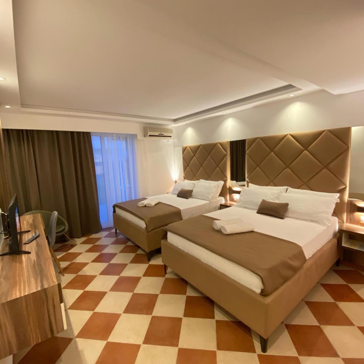 Hotel Comfort & Villas Donji Stoj Esterno foto