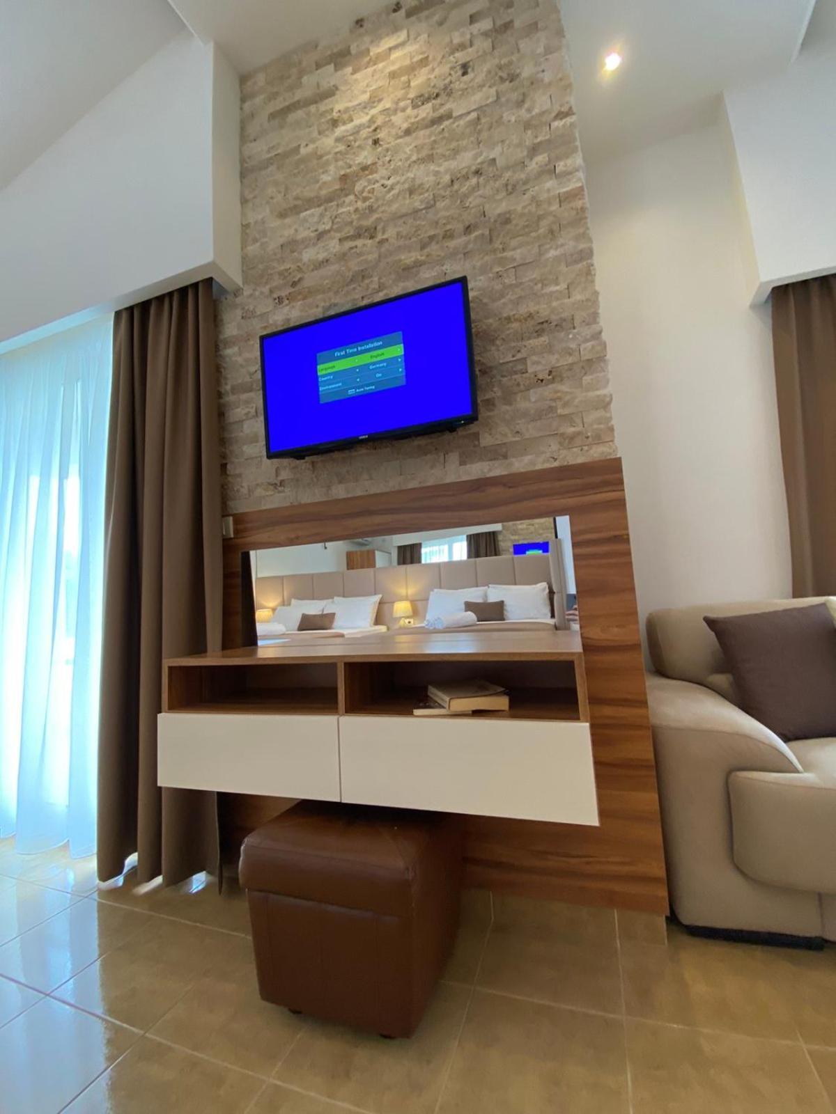 Hotel Comfort & Villas Donji Stoj Esterno foto