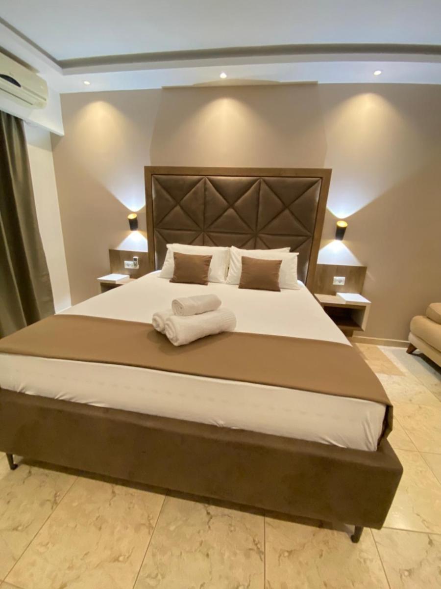 Hotel Comfort & Villas Donji Stoj Esterno foto