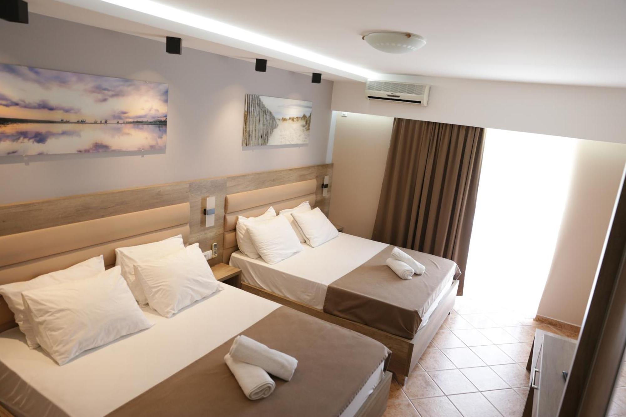 Hotel Comfort & Villas Donji Stoj Esterno foto